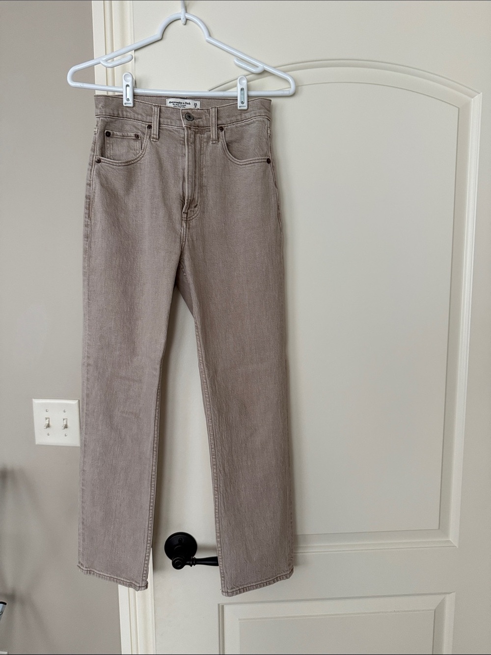 Abercrombie & Fitch women’s ankle straight ultra high rise jeans